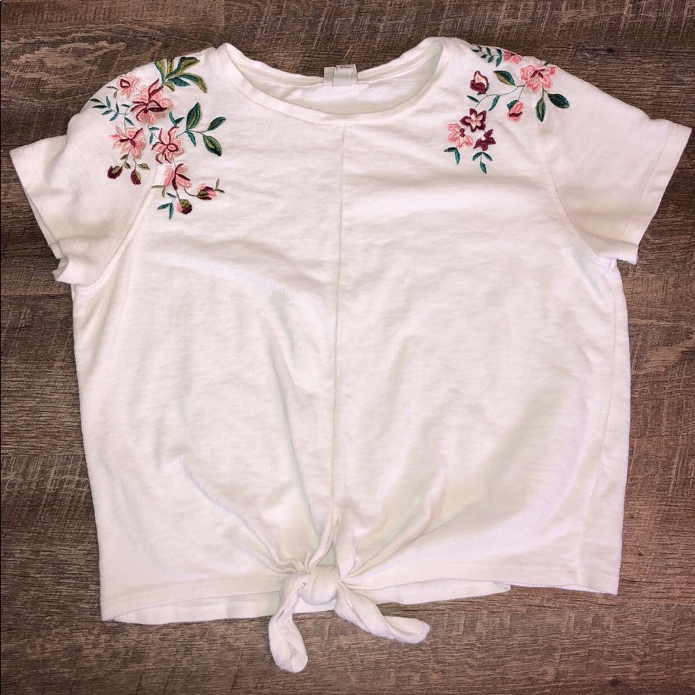 A white floral top.